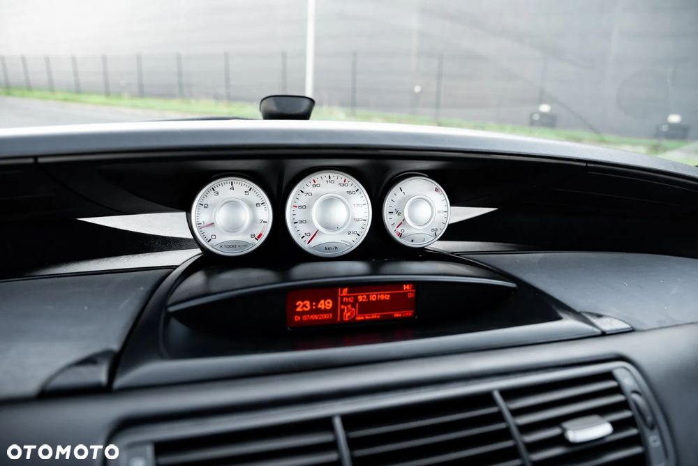 Peugeot 807 140 Automatik Premium - 34