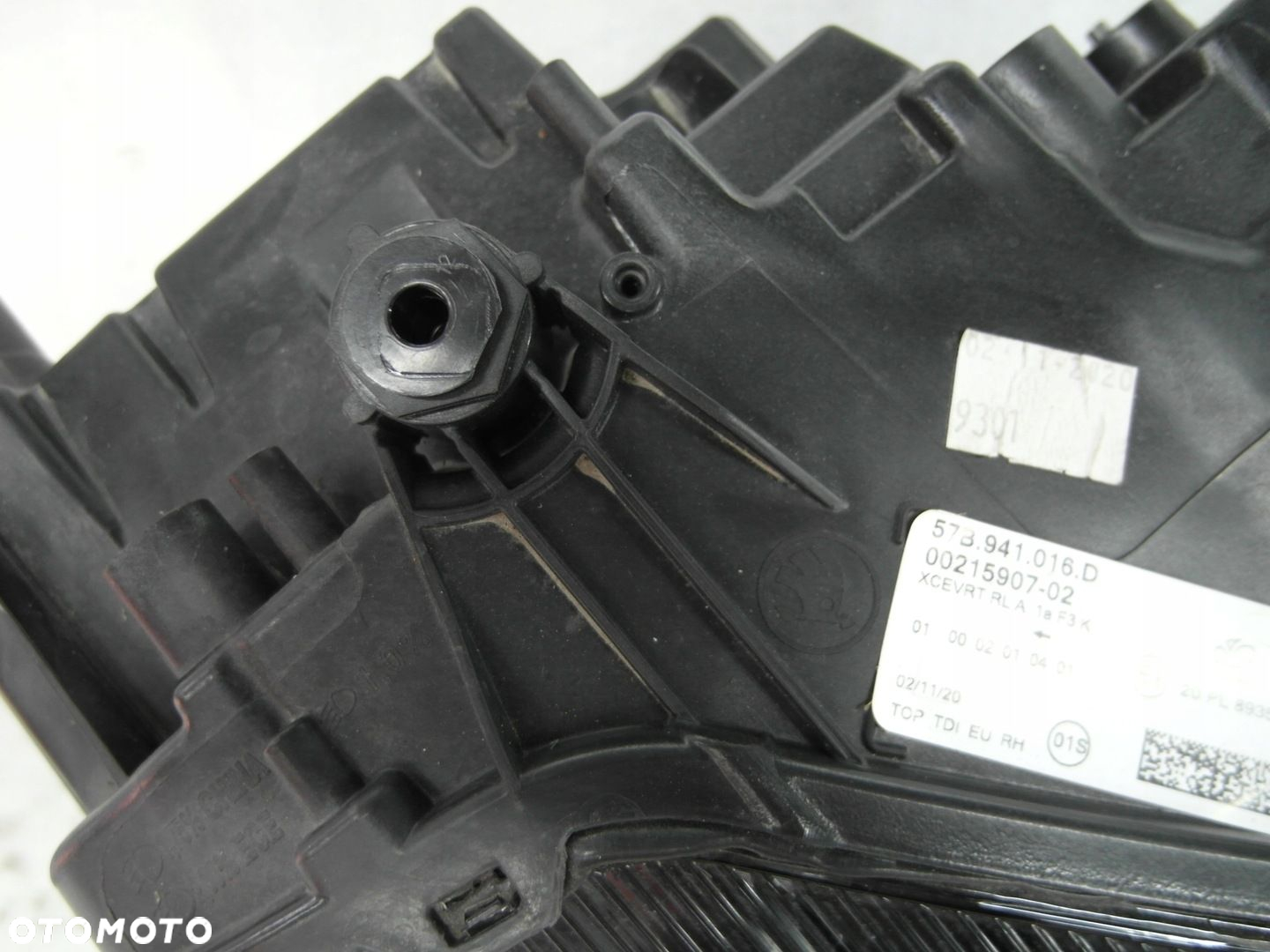 SKODA KAROQ FULL LED BDB LAMPA PRZEDNIA PRAWA - 7