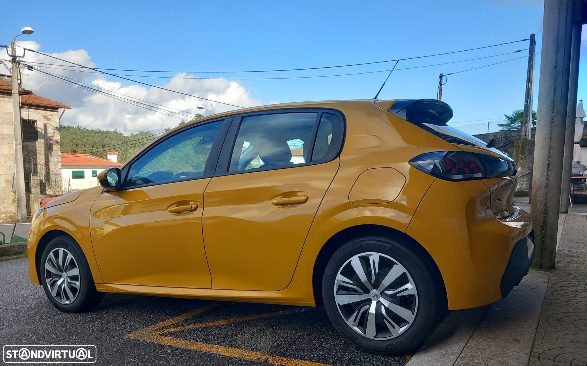 Peugeot 208 PureTech 100 Allure - 5