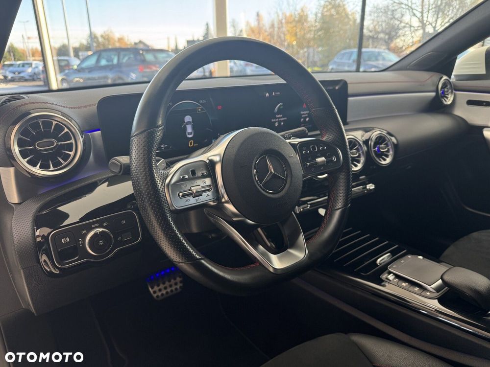 Mercedes-Benz CLA - 8