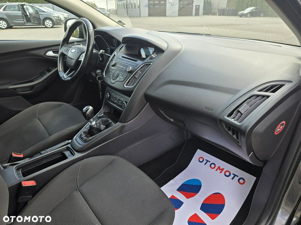 Ford Focus - 22