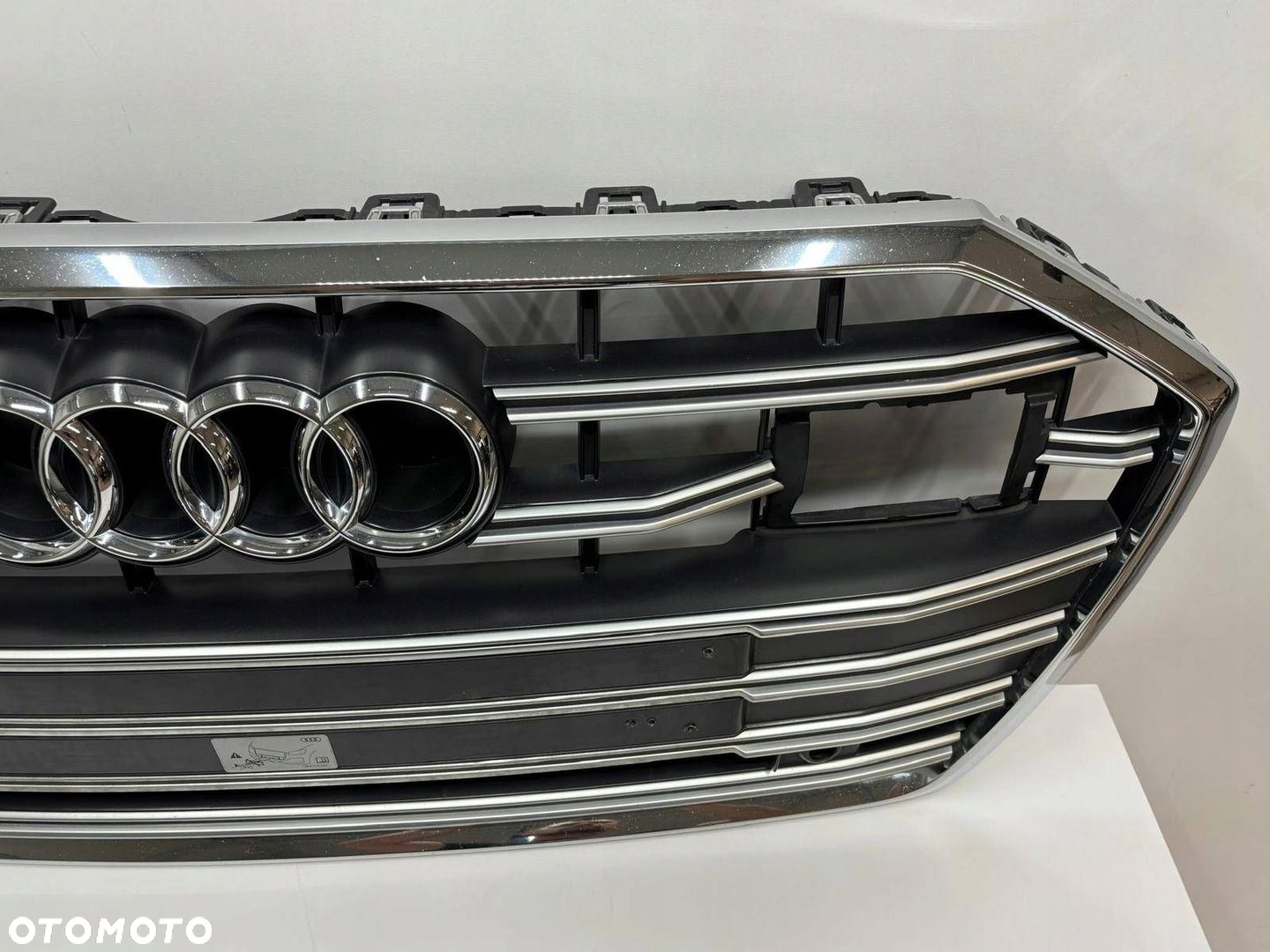 Audi S6 C8 4K Grill Atrapa Zderzaka 4K0853651E - 6