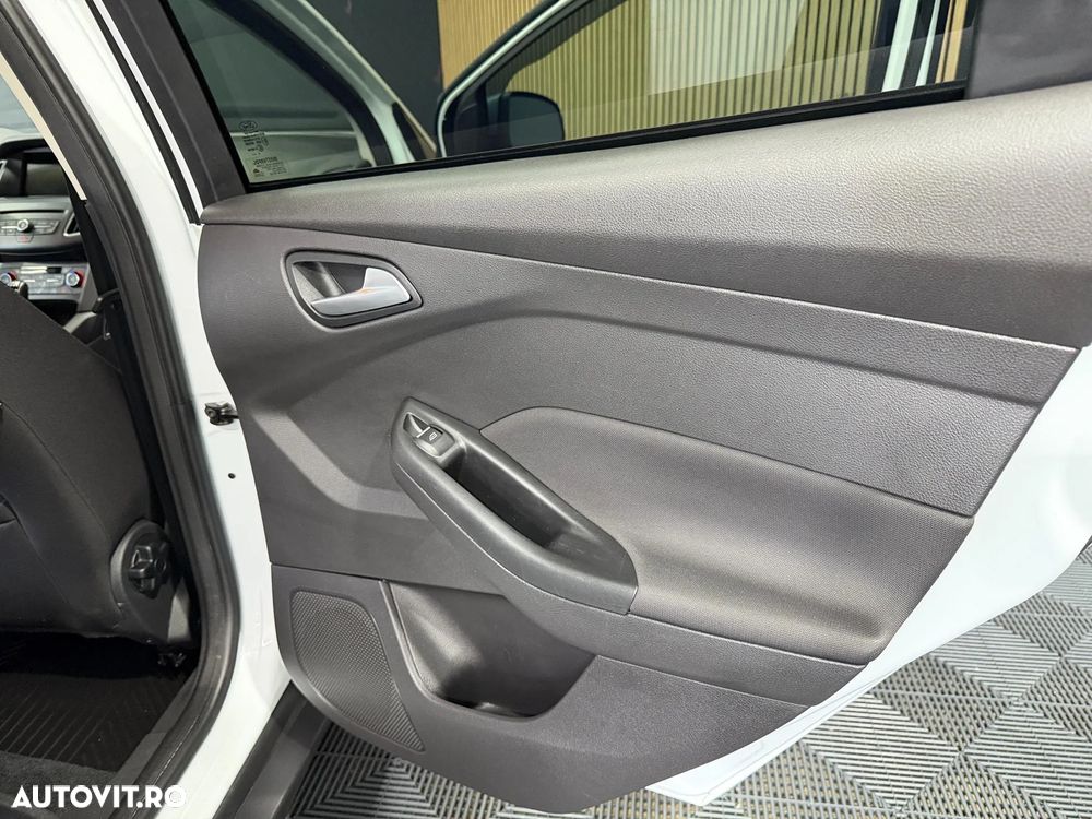 Ford Focus 1.5 EcoBlue Active - 18