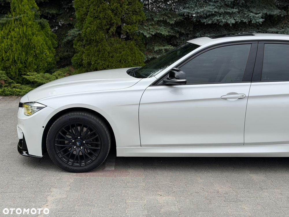 BMW Seria 3 328i xDrive - 13