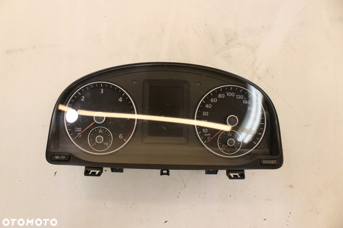 Licznik Zegary 1T0920875J VW Touran II 2010-2015 2.0 TDI EU - 1