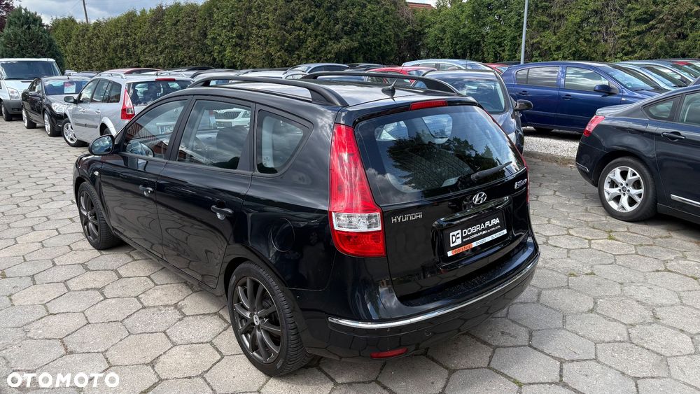 Hyundai i30 1.6 Comfort - 9