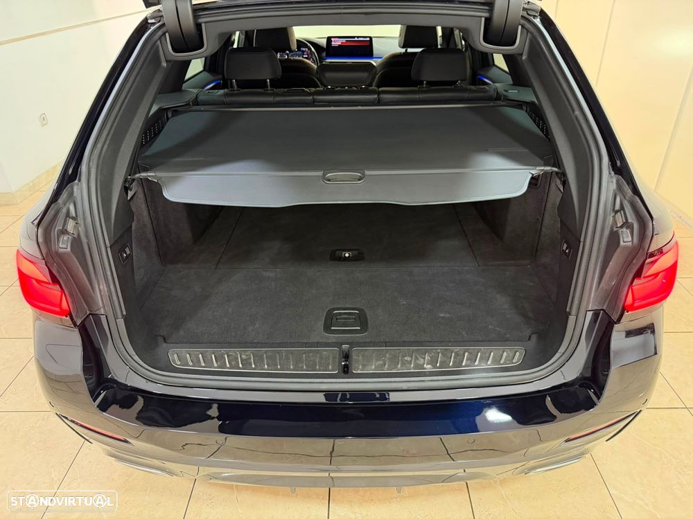 BMW 520 d Pack Desportivo M Auto - 12