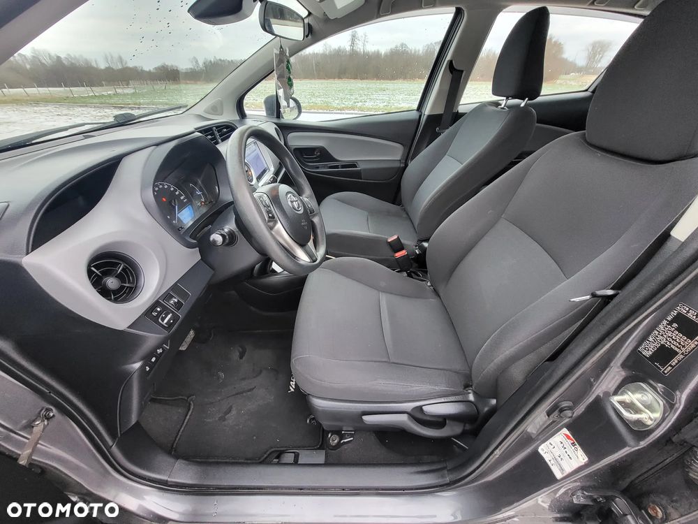 Toyota Yaris - 31
