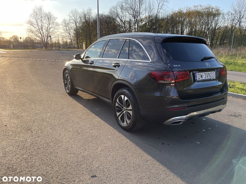 Mercedes-Benz GLC 200 d 4-Matic Business Edition - 4