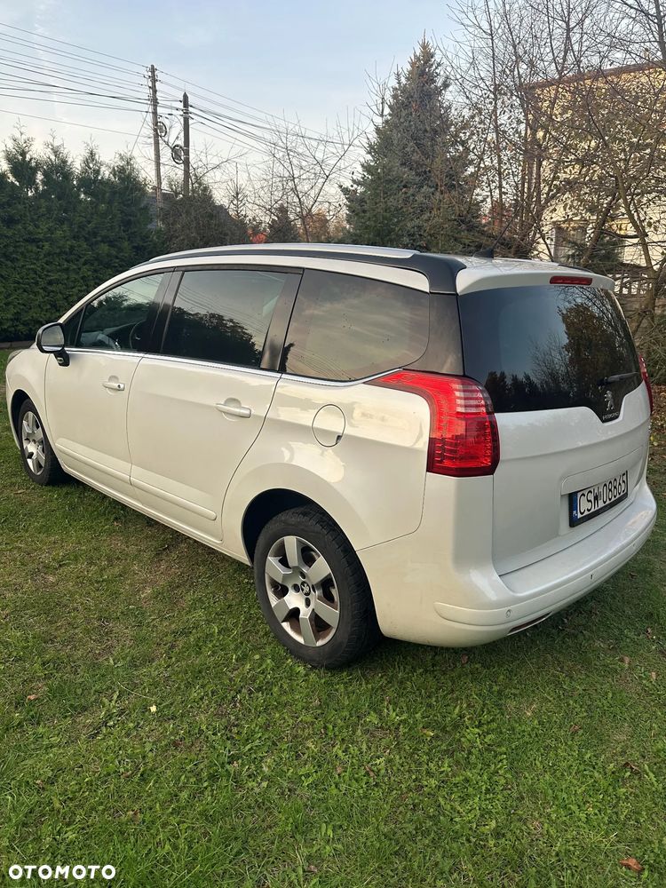 Peugeot 5008 2015 photo 4