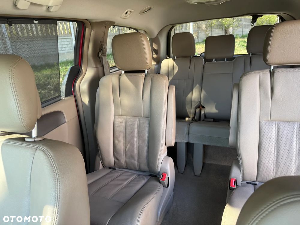 Chrysler Town & Country 3.6 Touring - 22