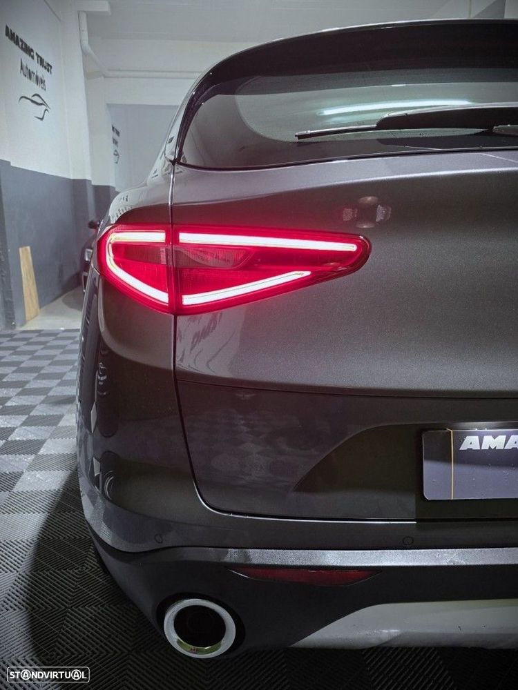 Alfa Romeo Stelvio 2.2 D Super AT8 - 9