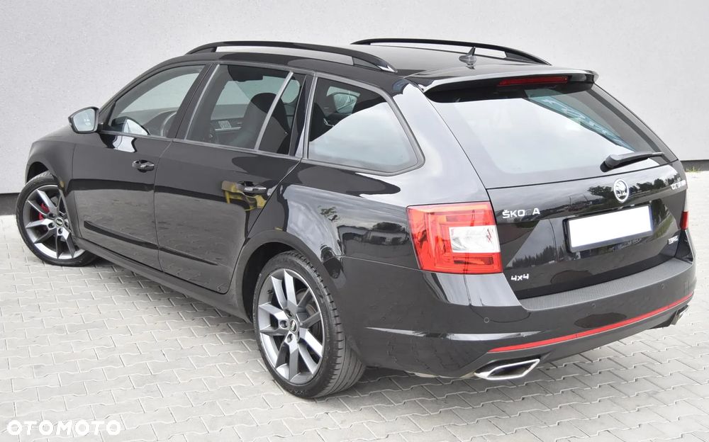 Skoda Octavia 2.0 TDI 4x4 DSG RS - 10