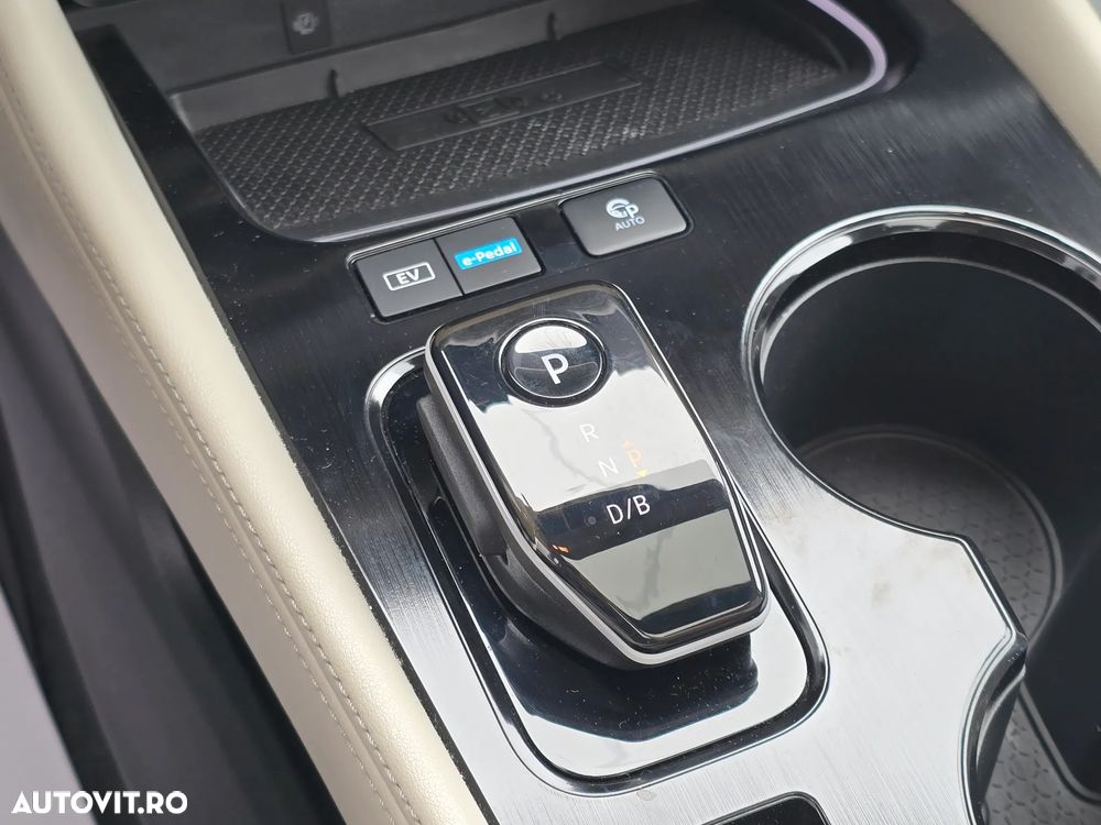Nissan X-Trail ePower 5 locuri Tekna - 32