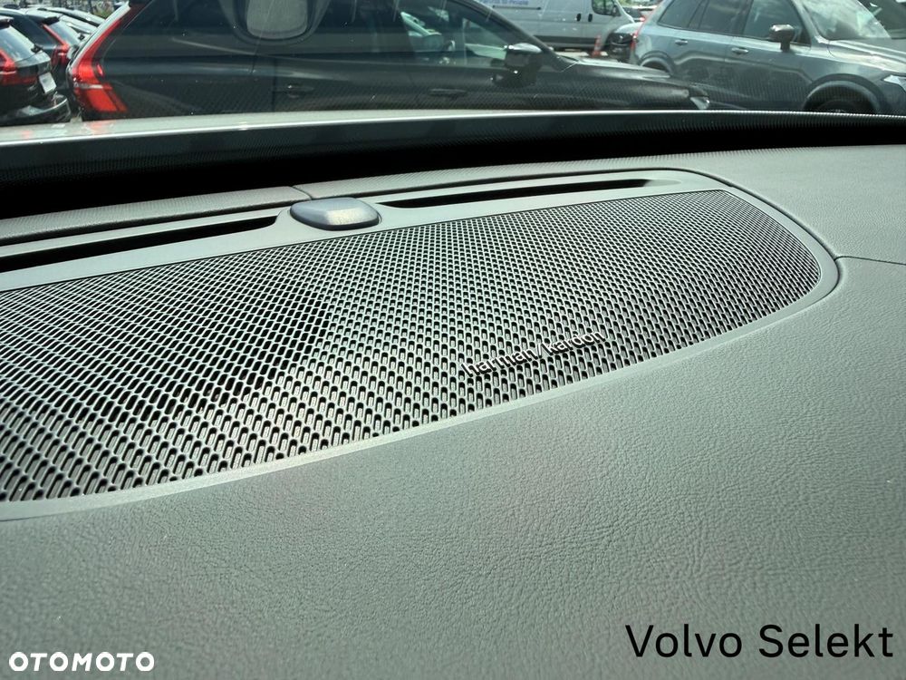 Volvo XC 90 - 31