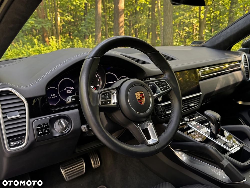Porsche Cayenne - 6