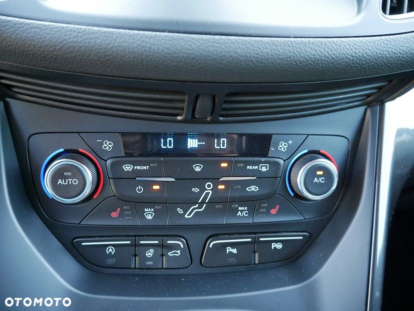Ford C-MAX 2.0 TDCi Start-Stop-System Titanium - 20