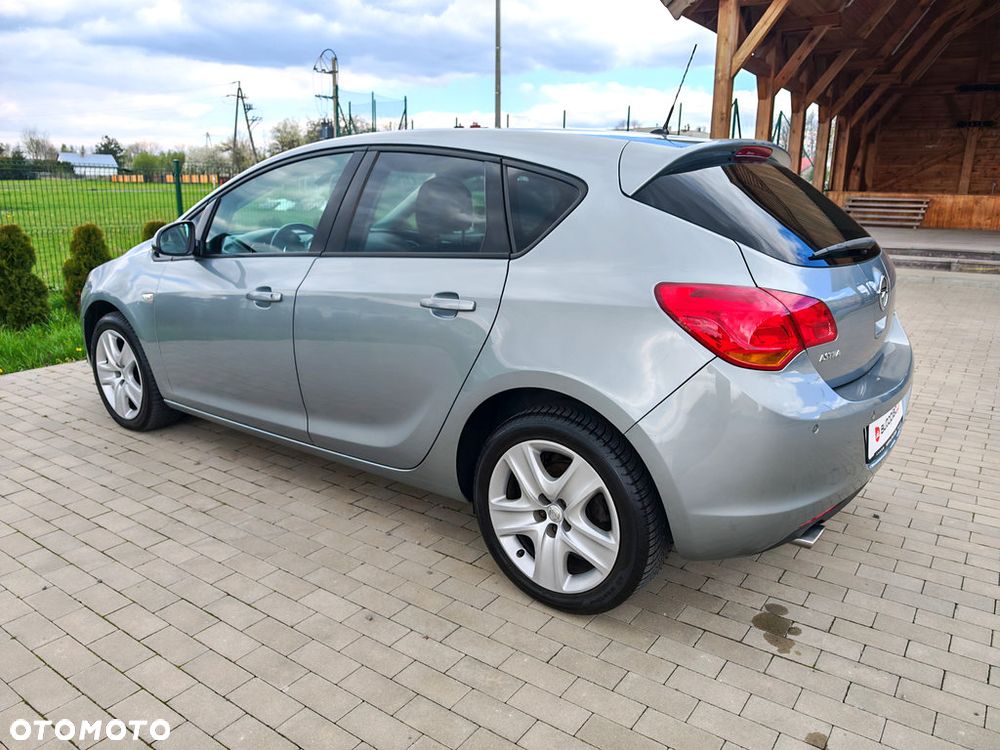 Opel Astra 1.4 Turbo Edition - 19