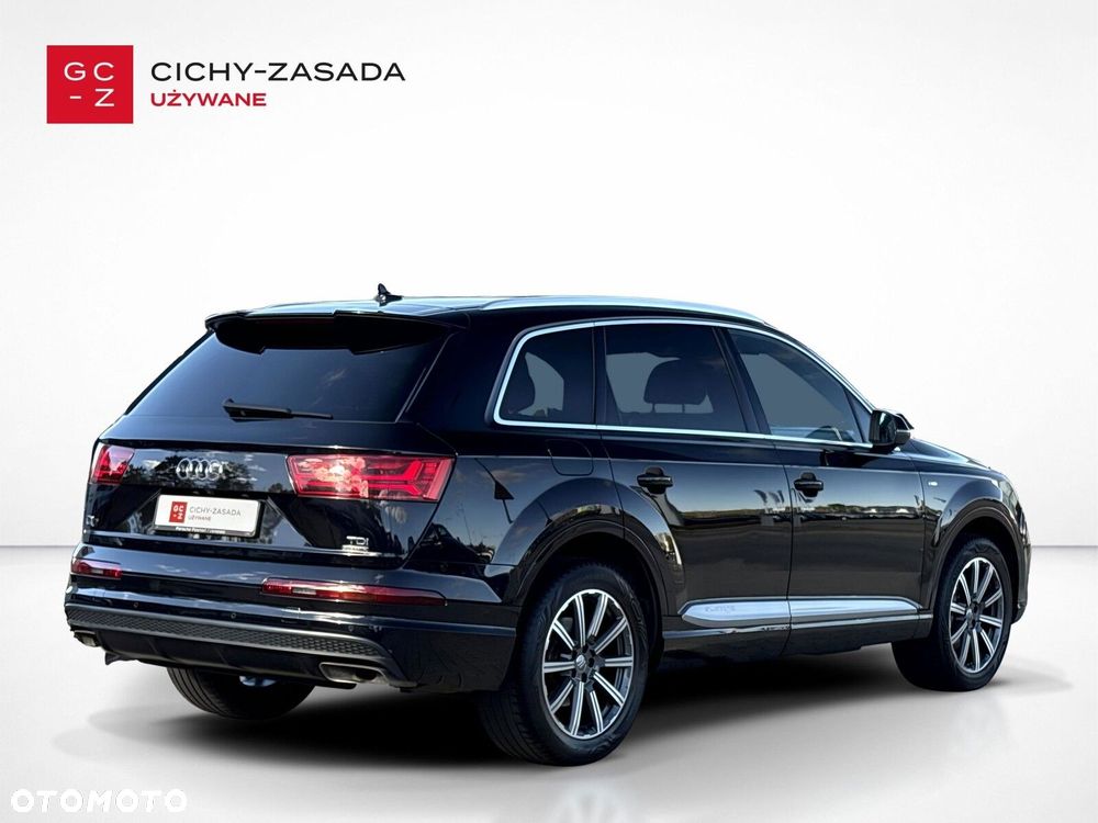 Audi Q7 2016 photo 5