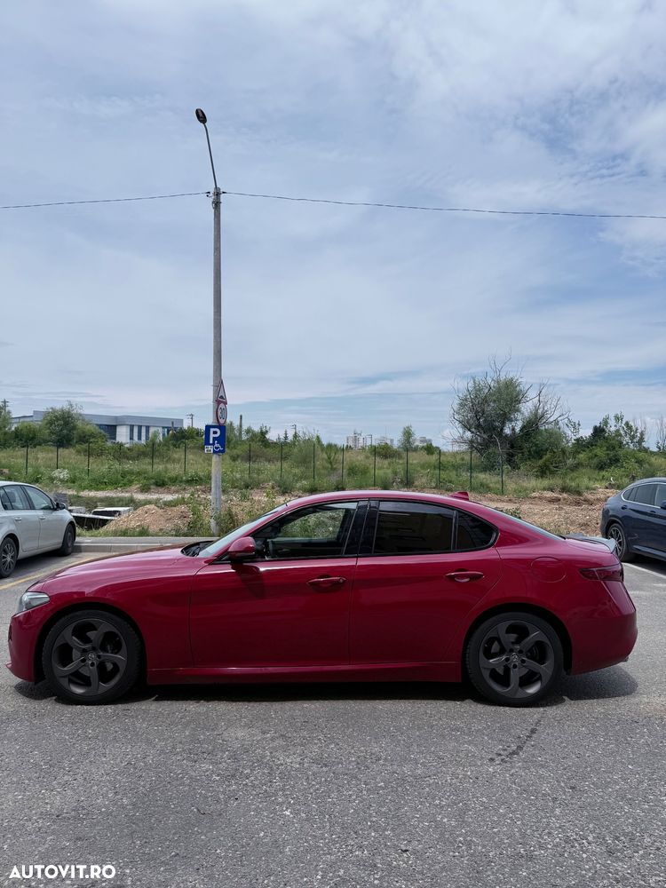 Alfa Romeo Giulia 2.0 Turbo RWD AT8 - 4