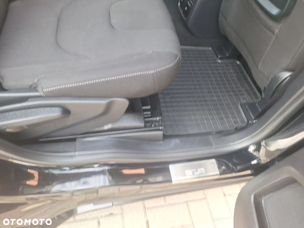 Ford S-Max 2.0 TDCi Titanium PowerShift - 31