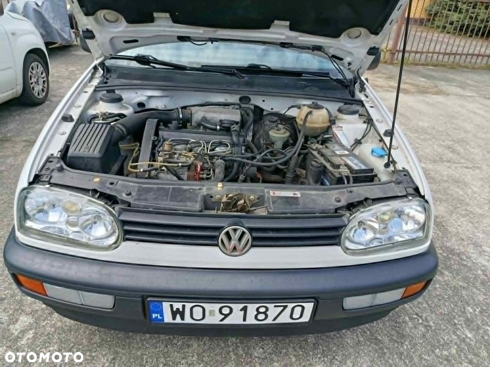 Volkswagen Golf 1.9 CL D - 30