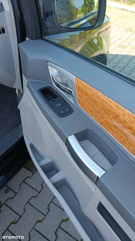Chrysler Grand Voyager - 10