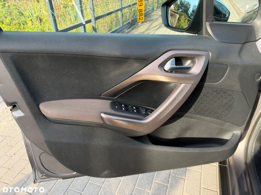 Peugeot 2008 120 VTI Allure - 25