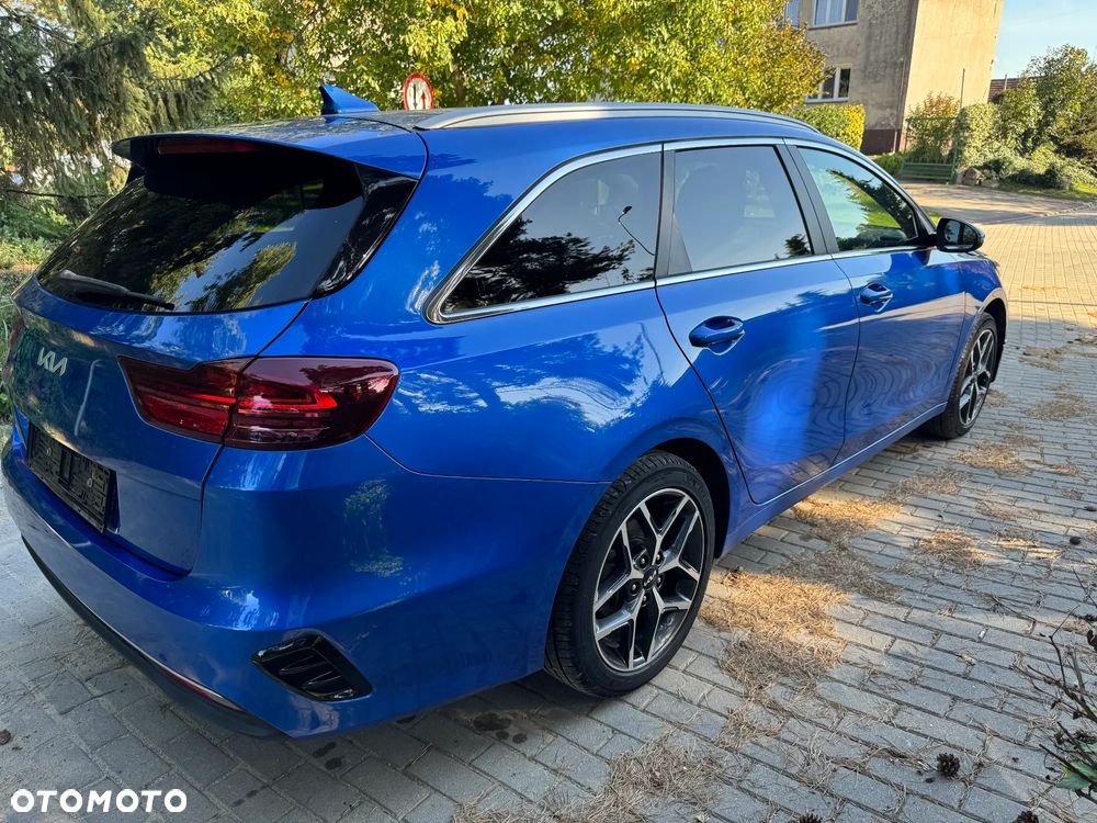 Kia Ceed - 4