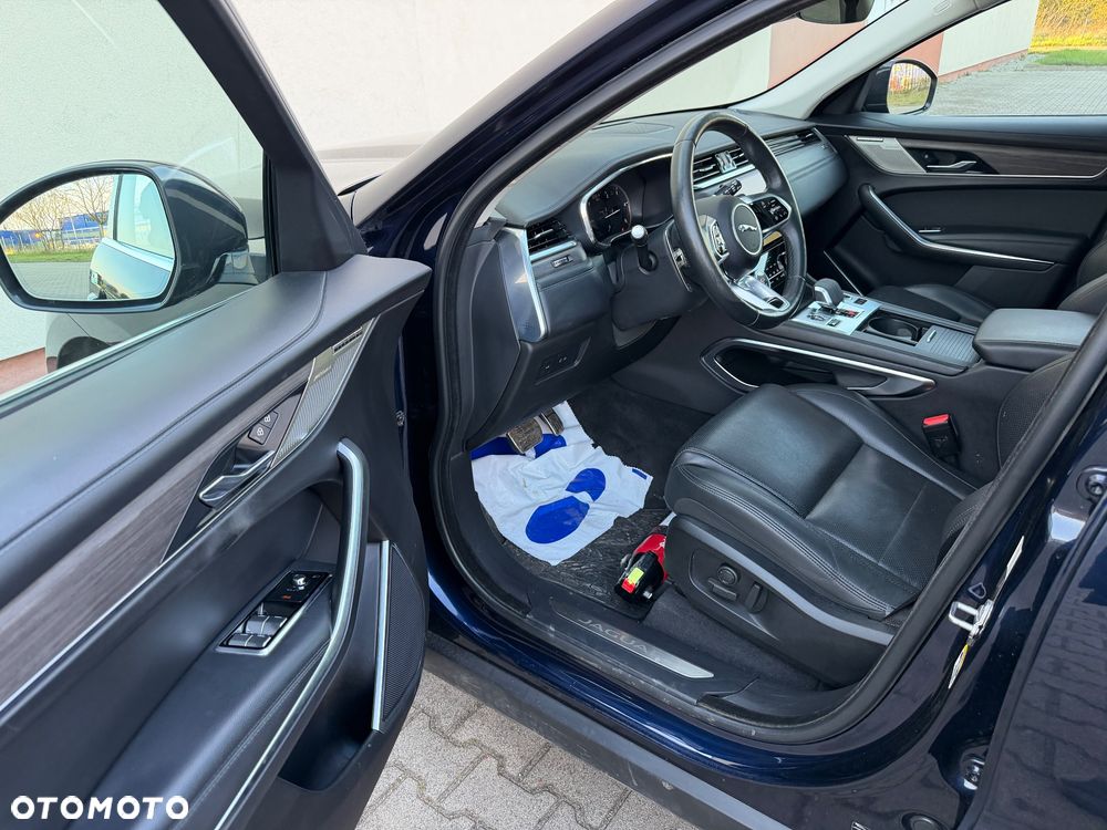 Jaguar F-Pace 2.0 D200 mHEV AWD SE - 25