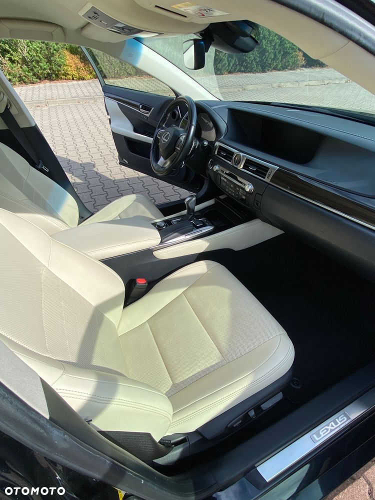 Lexus GS - 18