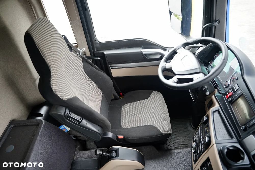 MAN TGS 35.460 / 8x4 / WYWROTKA 5.8 M / HYDROKLAPA / NAVI / 2018 ROK - 27