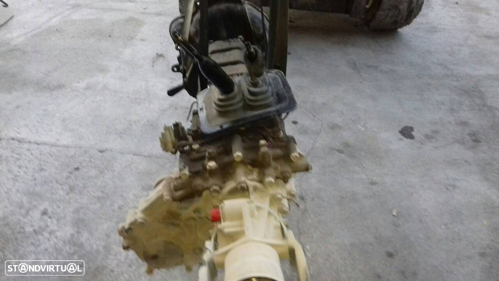 CAIXA VELOCIDADES MITSUBISHI L 200 2005 - 2