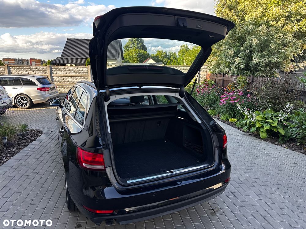 Audi A4 Avant 2.0 TDI S tronic design - 31