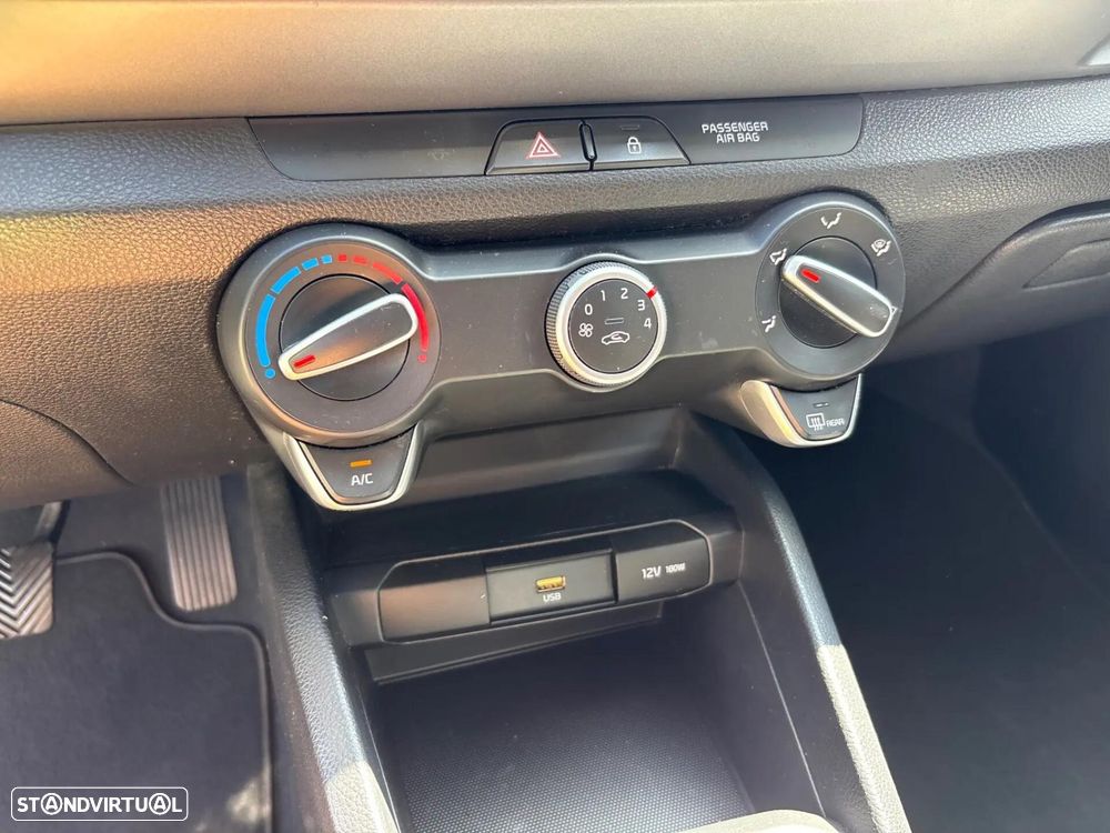 Kia Stonic - 11