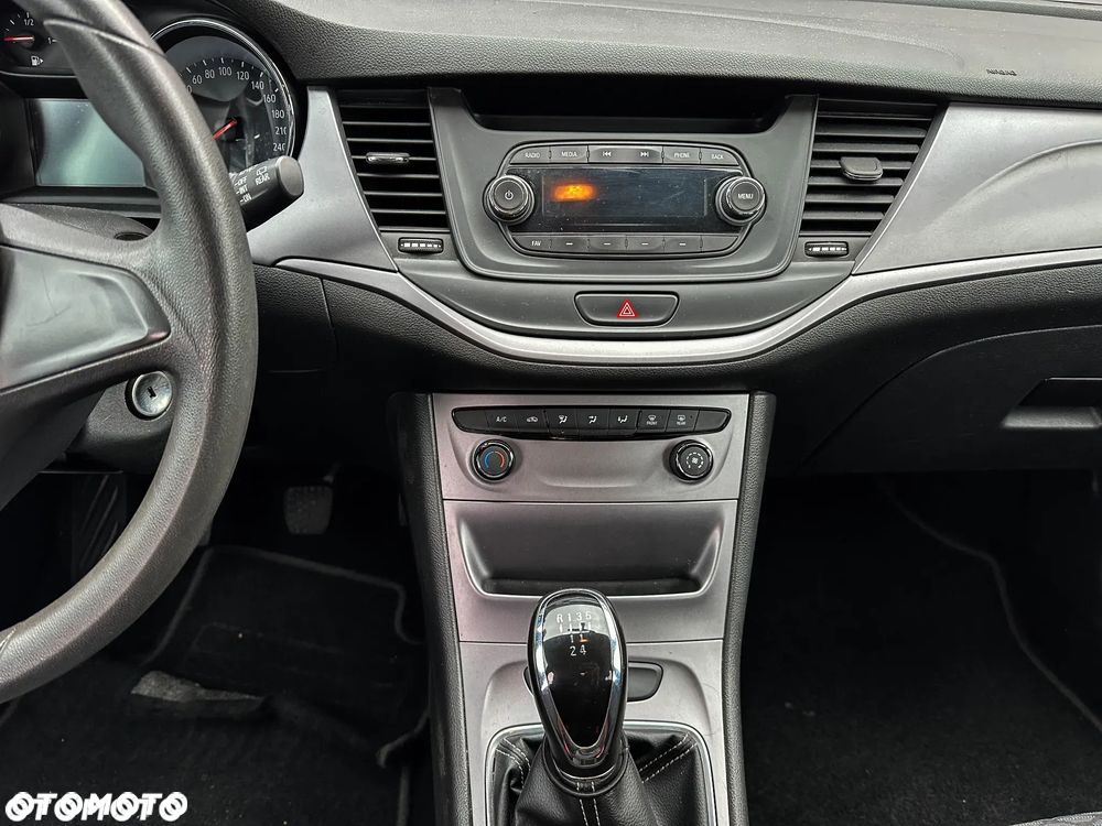 Opel Astra - 33
