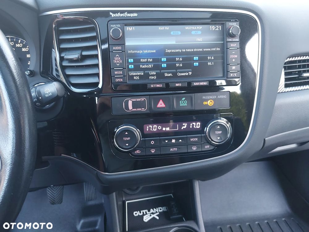 Mitsubishi Outlander 2.2 DI-D 4WD Diamant Edition - 19
