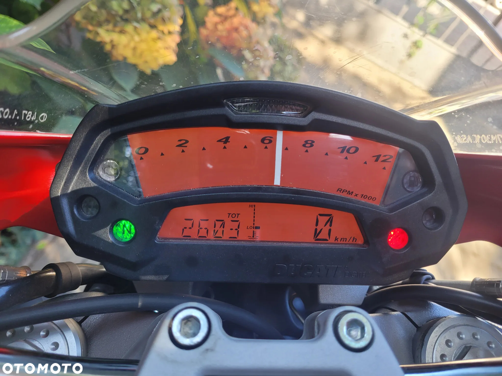 Ducati Monster - 11