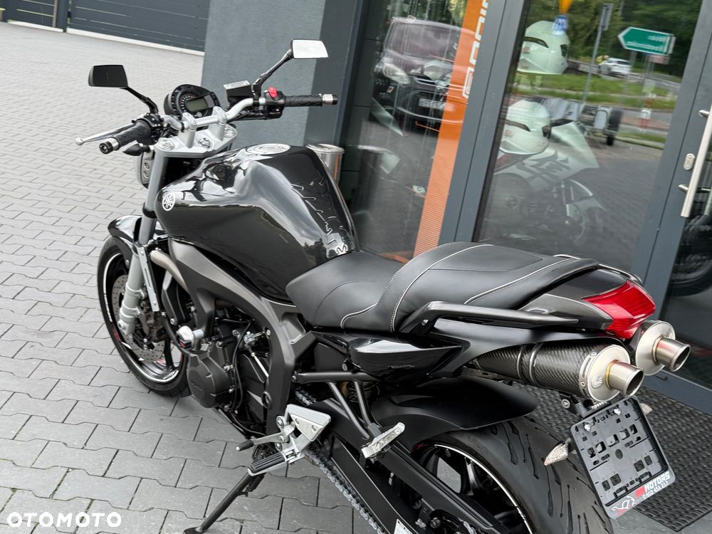 Yamaha FZ6 - 30