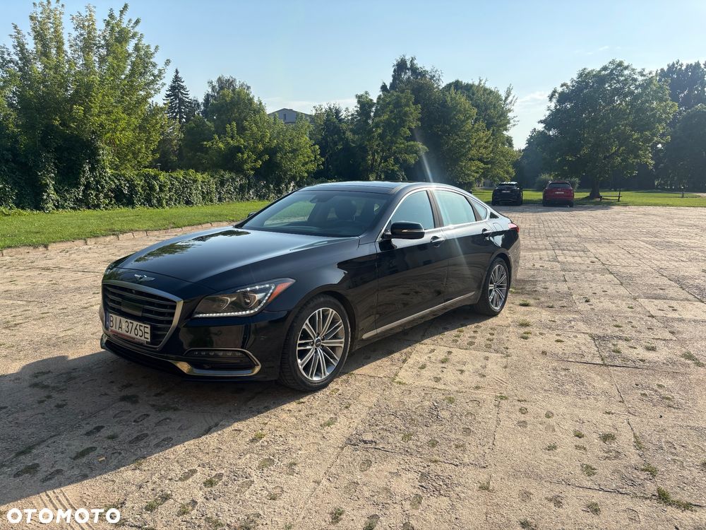 Hyundai Genesis - 1