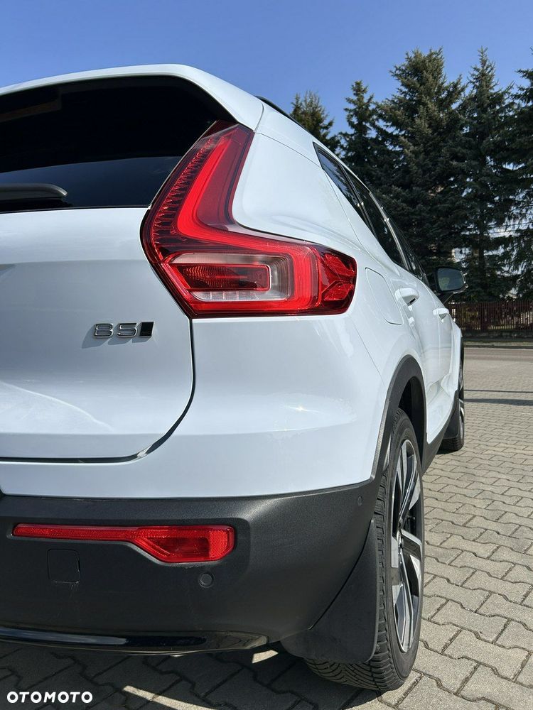 Volvo XC 40 B5 B AWD Geartronic RDesign - 33