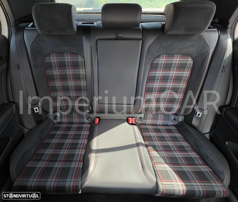 VW Golf GTI Performance BlueMotion DSG - 25