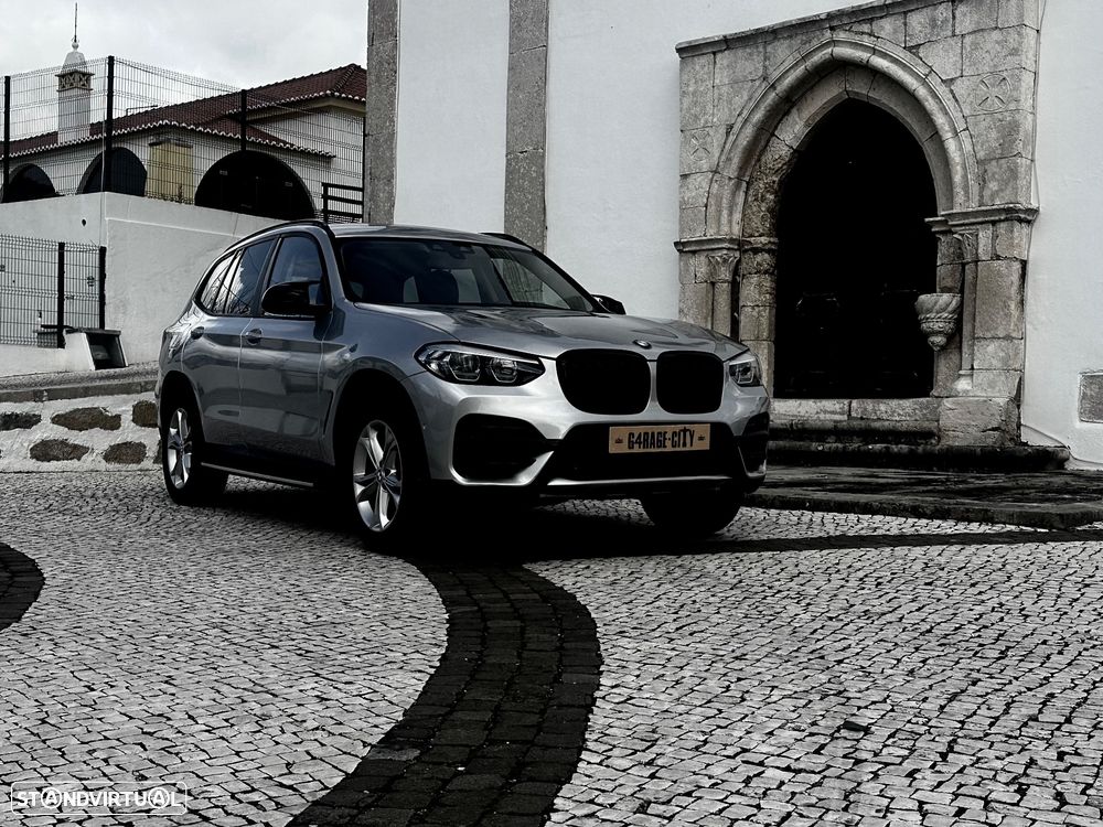 BMW X3 20 d xDrive Pack M - 1