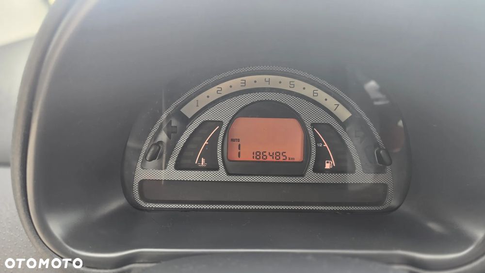 Citroën C2 1.4 Senso Drive VTR Plus - 8