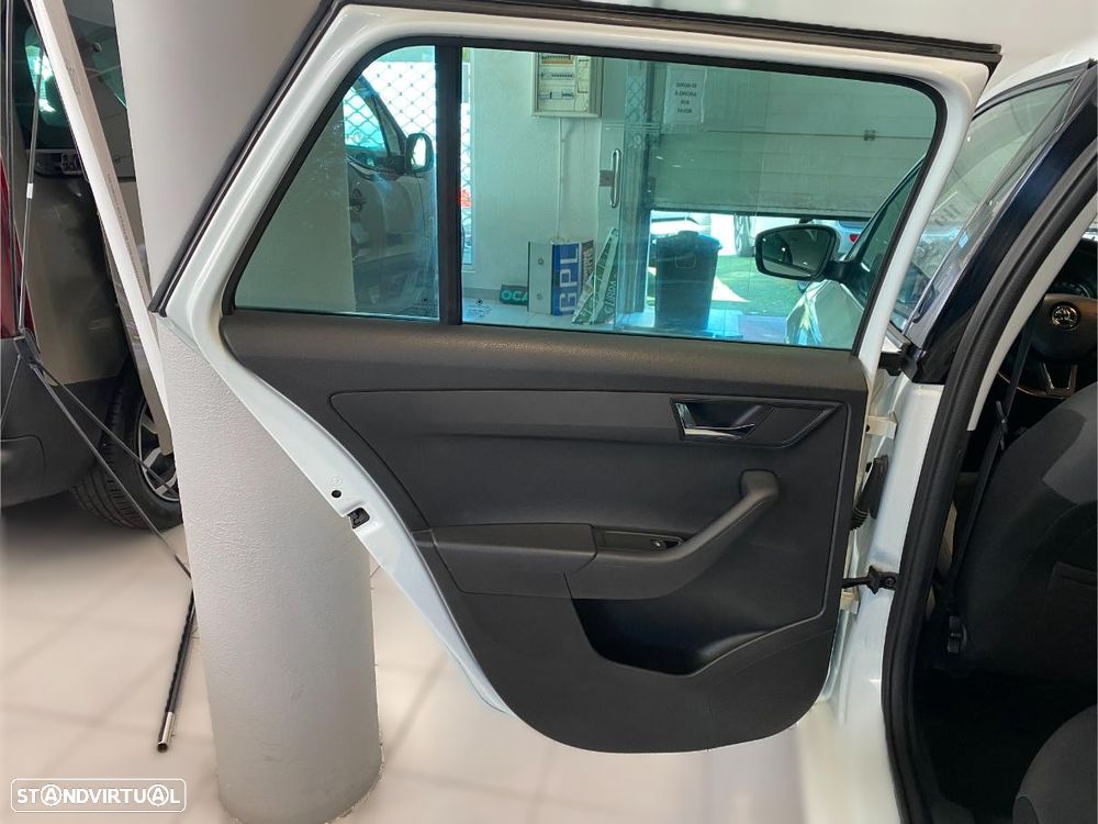 Skoda Fabia Break 1.4 TDi Ambition - 9