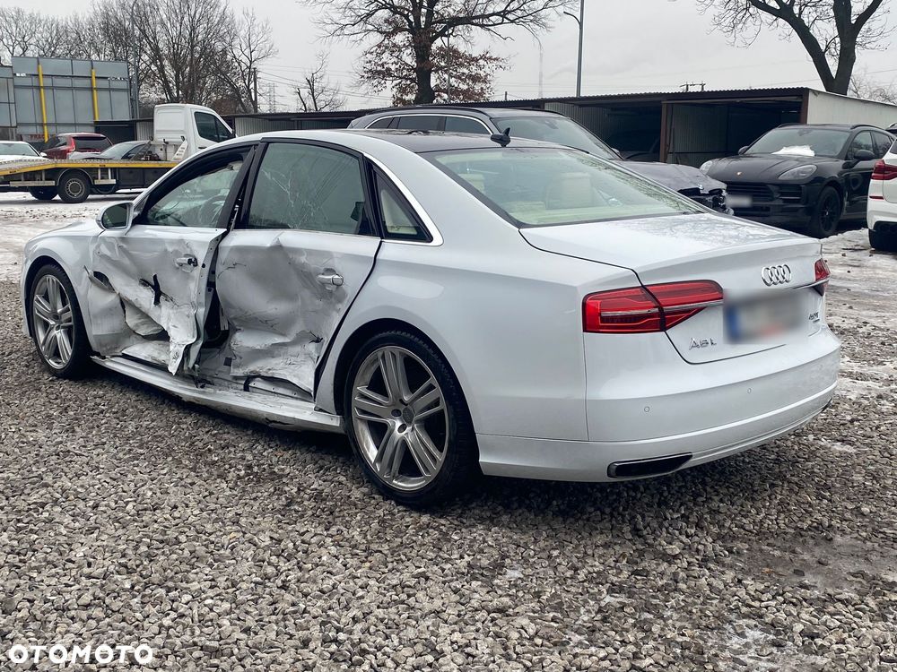 Audi A8 4.0 TFSI L Quattro - 6