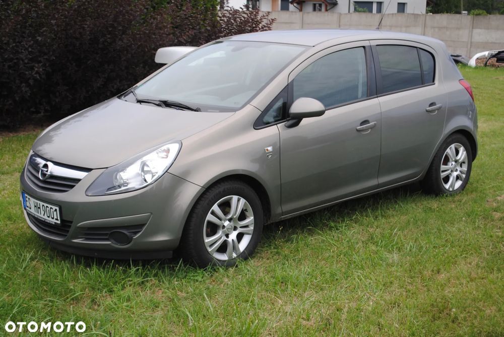 Opel Corsa 1.4 16V Satellite - 1