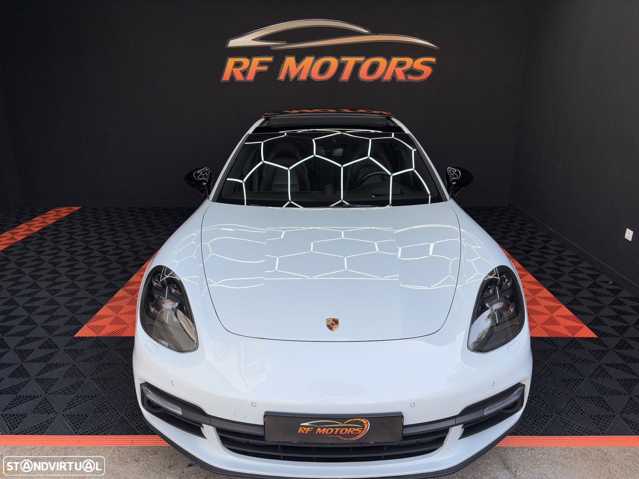 Porsche Panamera 4 E-Hybrid - 19