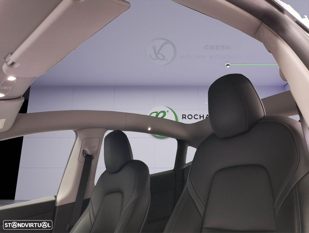 Tesla Model Y Long-Range RWD - 8