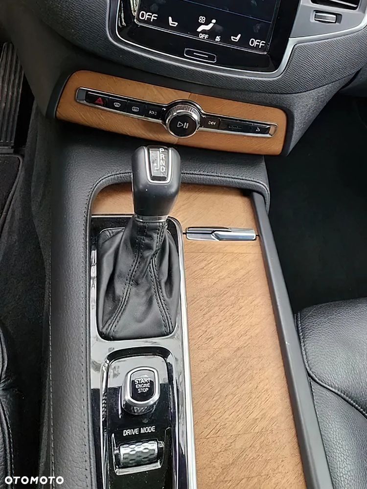 Volvo XC 90 T6 AWD Momentum 7os - 10